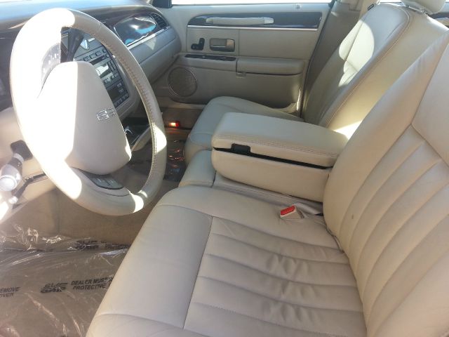 2007 Lincoln Town Car DOWN 4.9 WAC