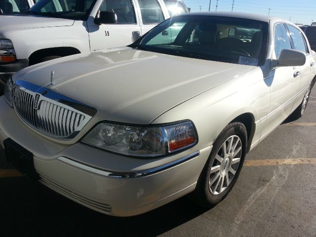 2007 Lincoln Town Car DOWN 4.9 WAC
