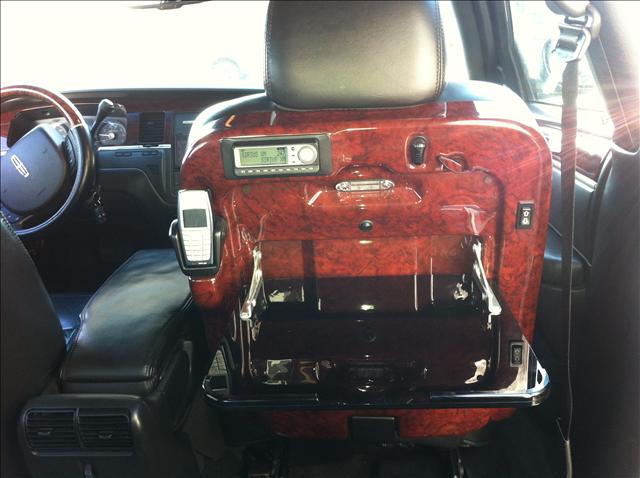 2007 Lincoln Town Car Unknown