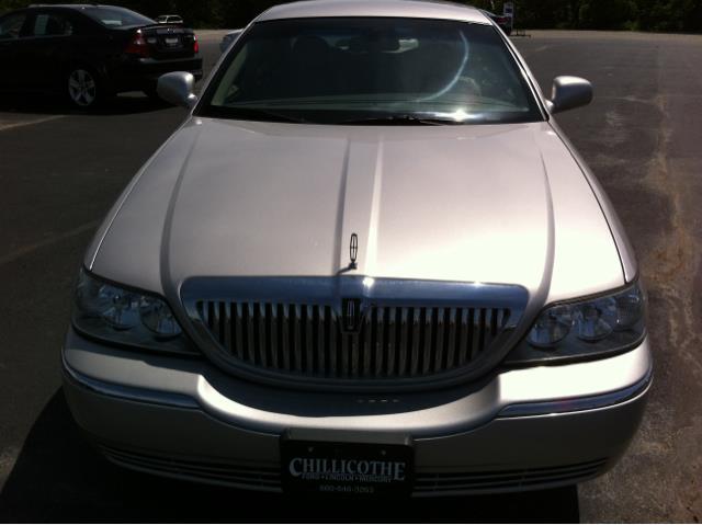 2010 Lincoln Town Car DOWN 4.9 WAC