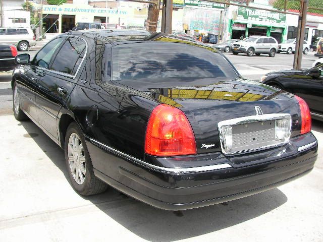 2010 Lincoln Town Car XLT 4X4 Diesel BAD Credit OK