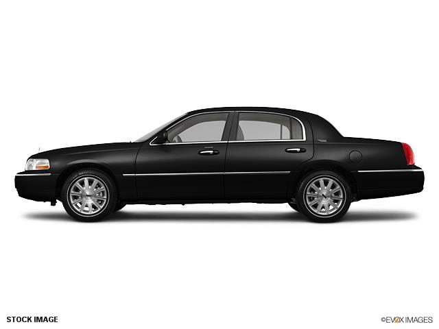 2011 Lincoln Town Car Unknown