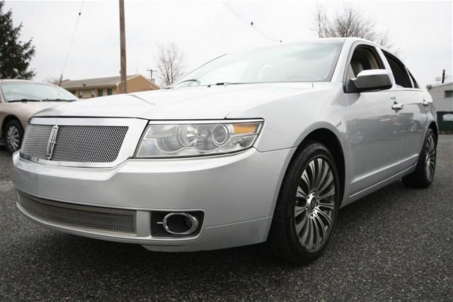 2006 Lincoln ZEPHYR Red Line