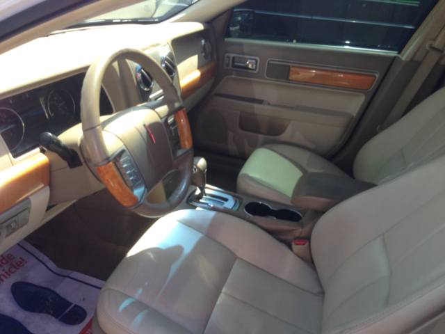 2006 Lincoln ZEPHYR Base