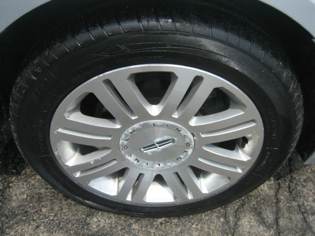 2006 Lincoln ZEPHYR Base