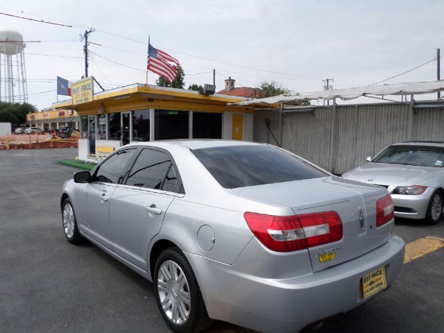 2006 Lincoln ZEPHYR Base