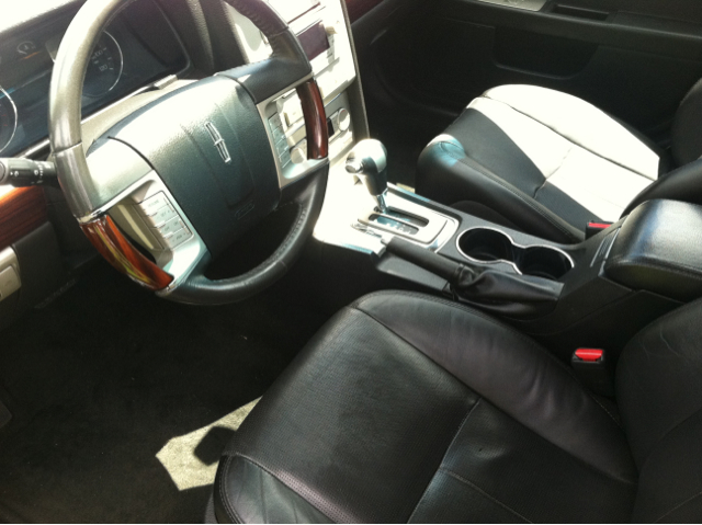 2006 Lincoln ZEPHYR Base