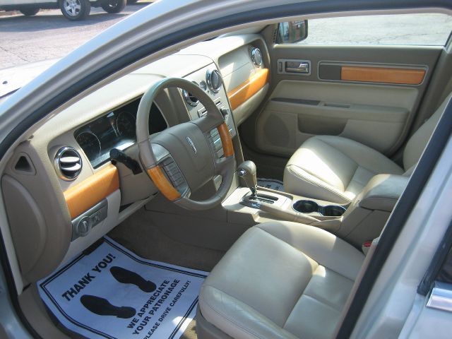 2006 Lincoln ZEPHYR Base