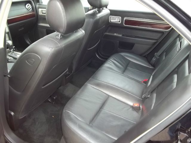 2006 Lincoln ZEPHYR Base