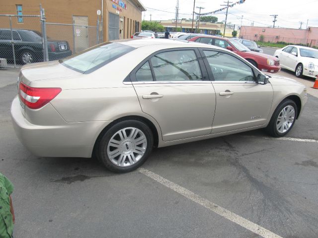 2006 Lincoln ZEPHYR Base