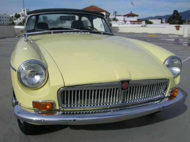1969 MG MGB Sweptline
