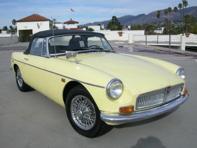 1969 MG MGB Sweptline