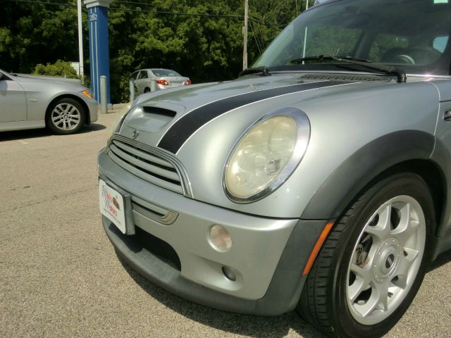 2002 Mini Cooper 5.2L 4wd