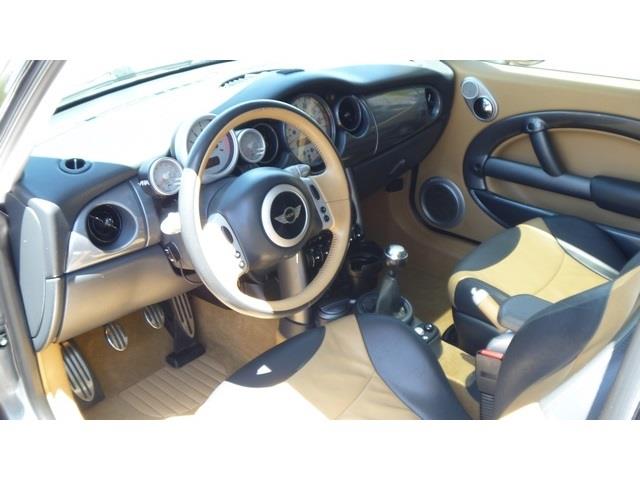 2004 Mini Cooper 5.2L 4wd