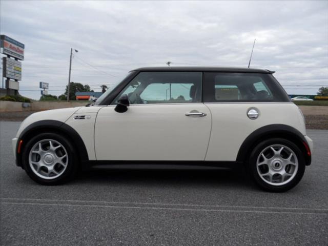 2006 Mini Cooper 5.2L 4wd