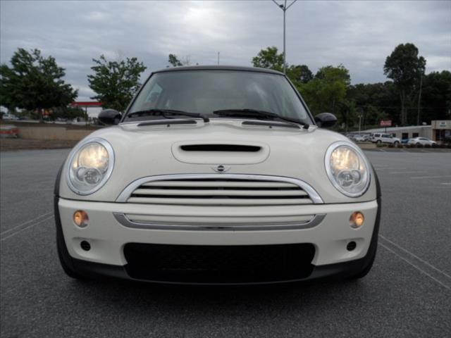 2006 Mini Cooper 5.2L 4wd