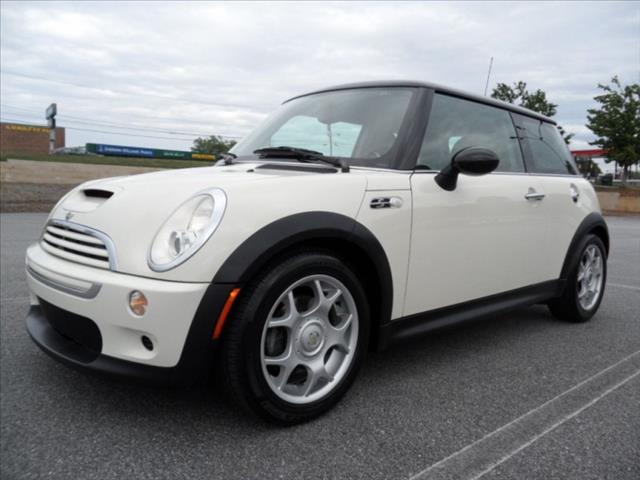 2006 Mini Cooper 5.2L 4wd