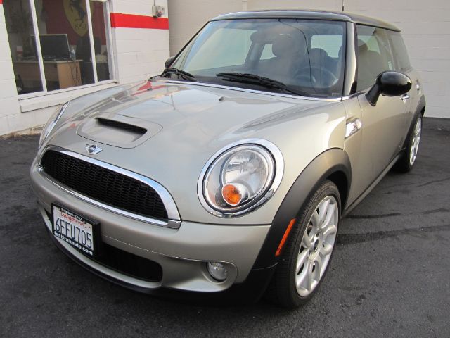 2008 Mini Cooper 5.2L 4wd