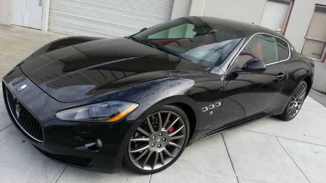 2010 Maserati GranTurismo LT1 Ext. Cab Long Box 4WD