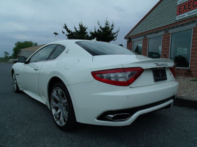 2010 Maserati GranTurismo Exl/leather