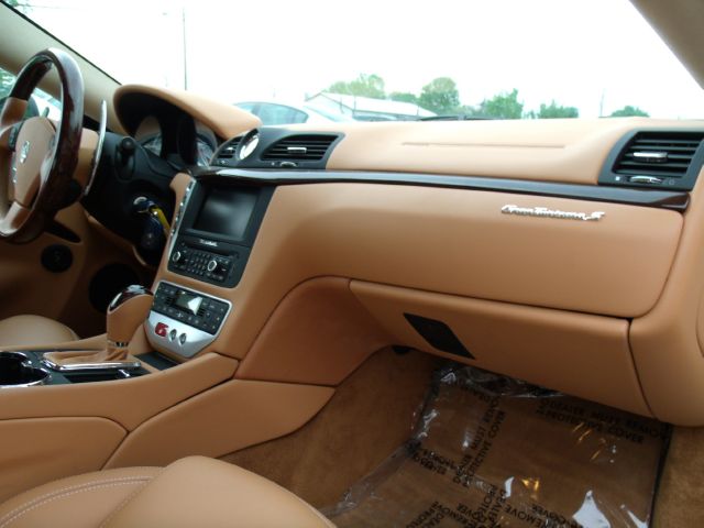 2010 Maserati GranTurismo Exl/leather