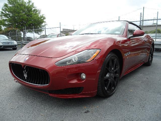 2012 Maserati GranTurismo 2002 Toyota SE