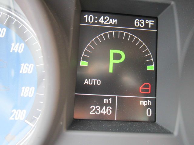 2012 Maserati GranTurismo 2002 Toyota SE