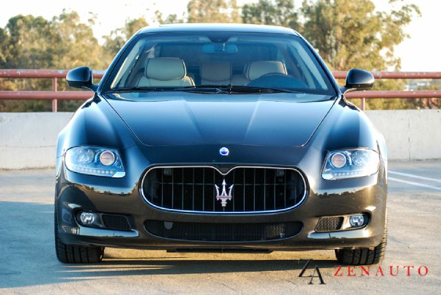 2011 Maserati Quattroporte SE Crewcab