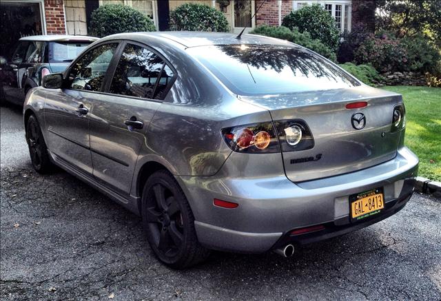 2004 Mazda 3 XR