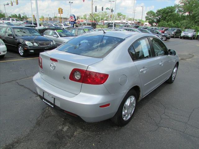 2004 Mazda 3 FWD W/3rd Row