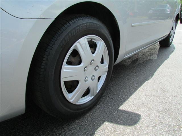 2004 Mazda 3 FWD W/3rd Row