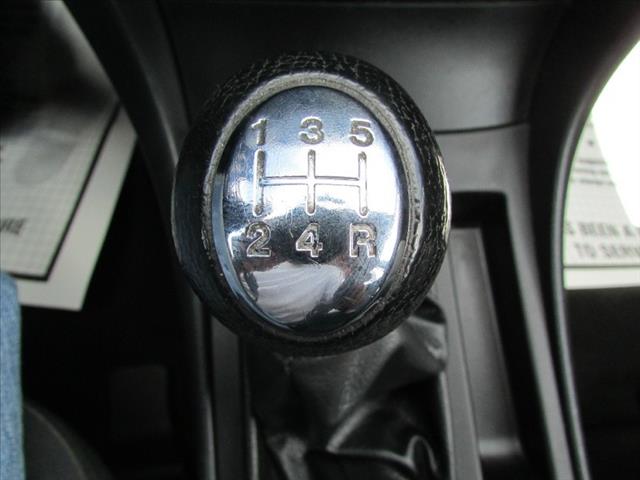 2004 Mazda 3 FWD W/3rd Row