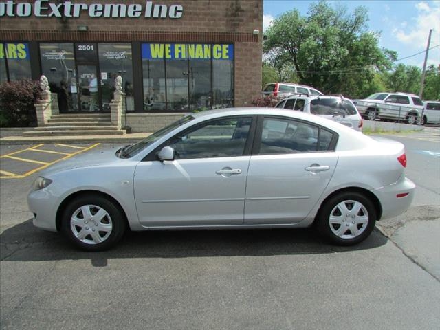 2004 Mazda 3 FWD W/3rd Row