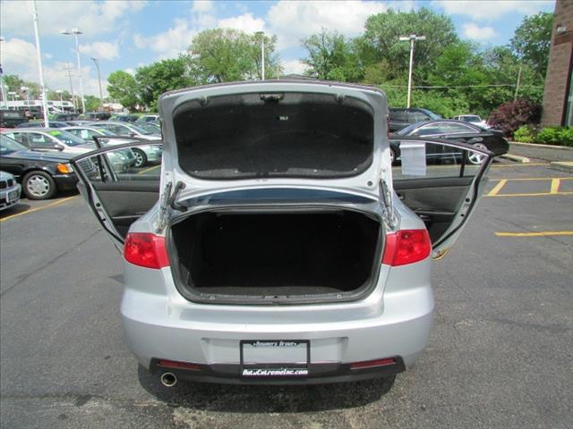 2004 Mazda 3 FWD W/3rd Row