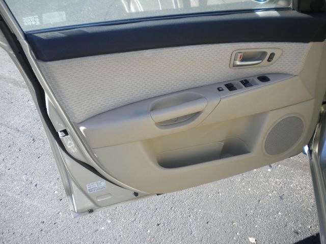 2004 Mazda 3 3.9L LT