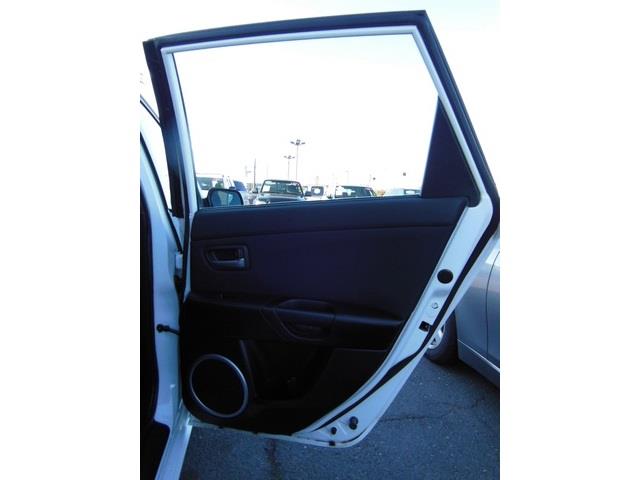 2004 Mazda 3 4dr Sdn Touring Signature RWD