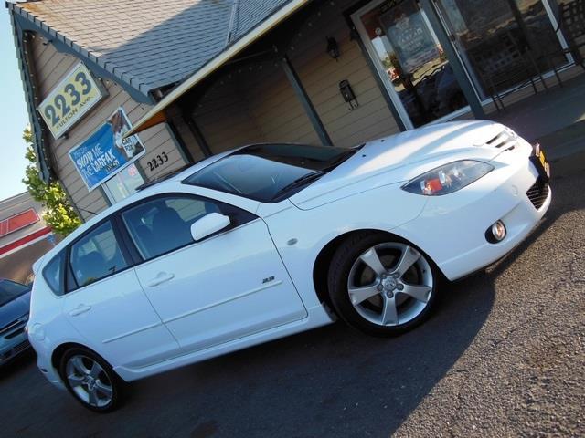 2004 Mazda 3 4dr Sdn Touring Signature RWD