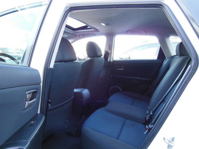 2004 Mazda 3 4dr Sdn Touring Signature RWD