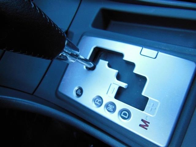 2004 Mazda 3 4dr Sdn Touring Signature RWD