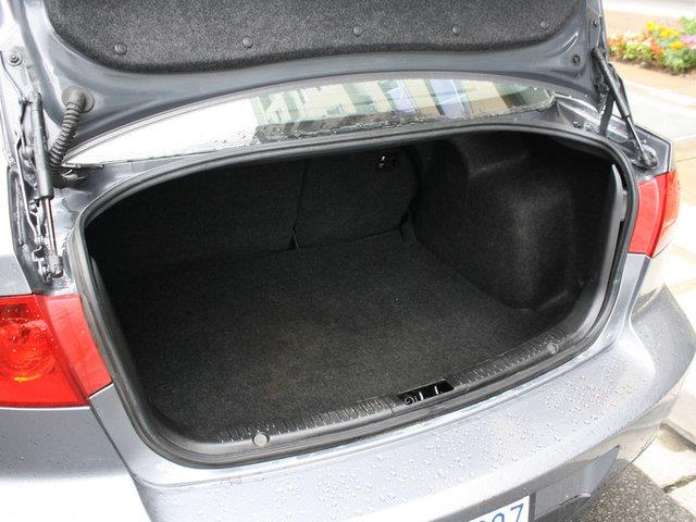 2005 Mazda 3 Leather ROOF