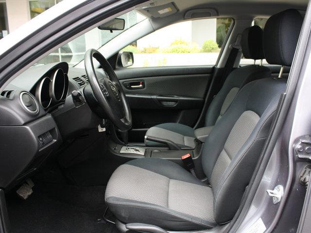 2005 Mazda 3 Leather ROOF