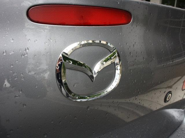 2005 Mazda 3 Leather ROOF