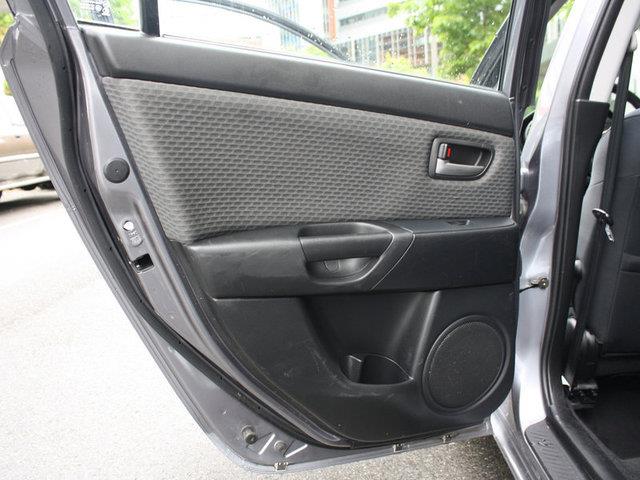 2005 Mazda 3 Leather ROOF