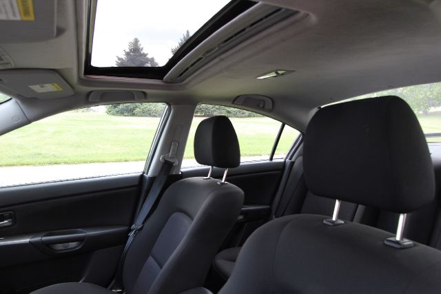 2007 Mazda 3 Super Clean LOW Miles