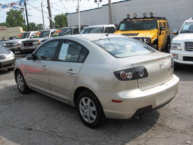 2007 Mazda 3 Van Cab-chassis 2D