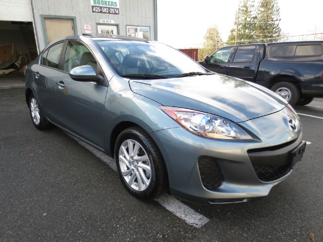 2012 Mazda 3 4dr Sdn Auto SE PZEV