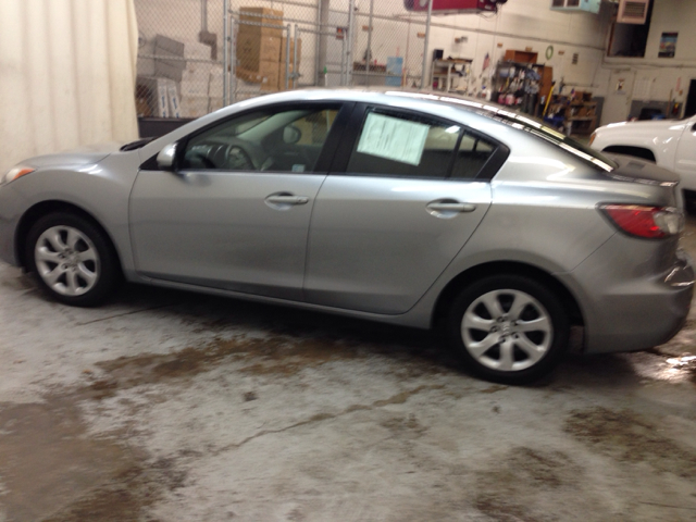2013 Mazda 3 5 Door Quad Seating