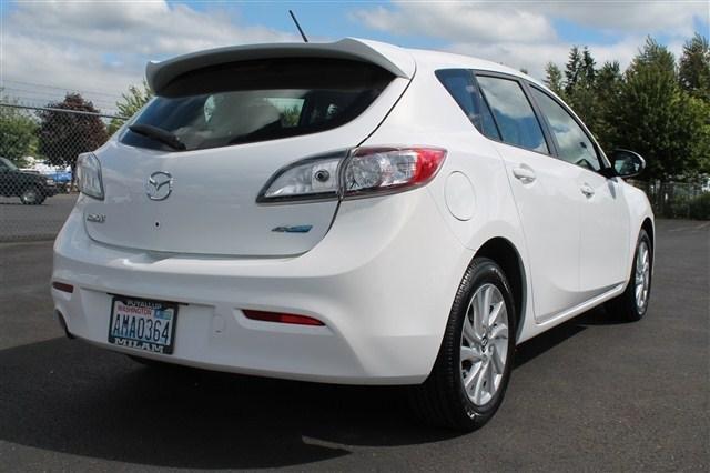 2013 Mazda 3 5dr Sdn Auto