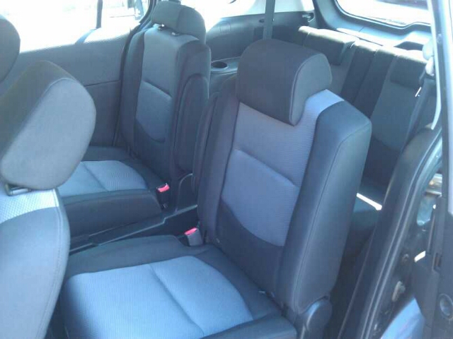 2006 Mazda 5 4dr Sdn GLE