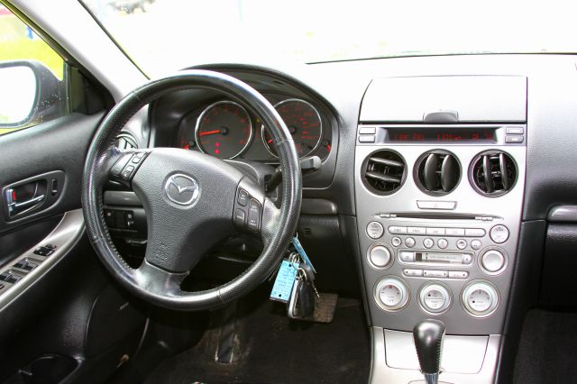 2004 Mazda 6 XR